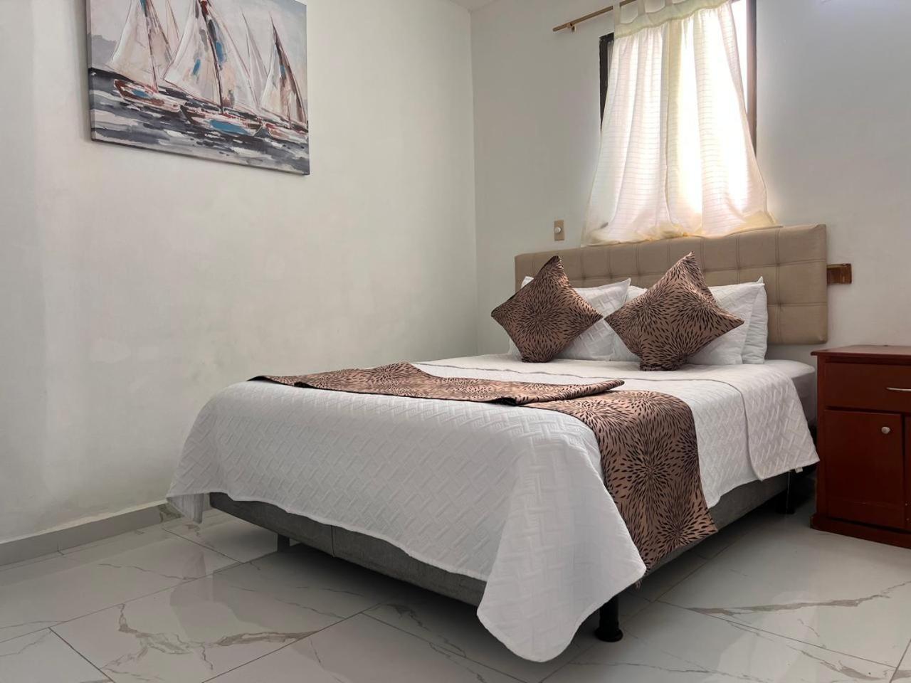 Hostal Carliza Пуэрто-Айора Экстерьер фото